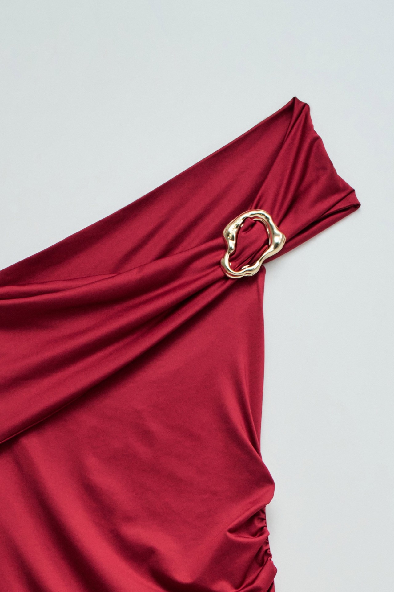 LONG DRESS WITH GOLD EMBELLISHMENT