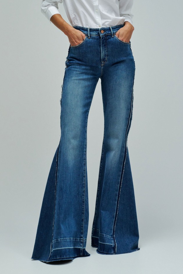 FAITH PUSH IN FLARE JEANS