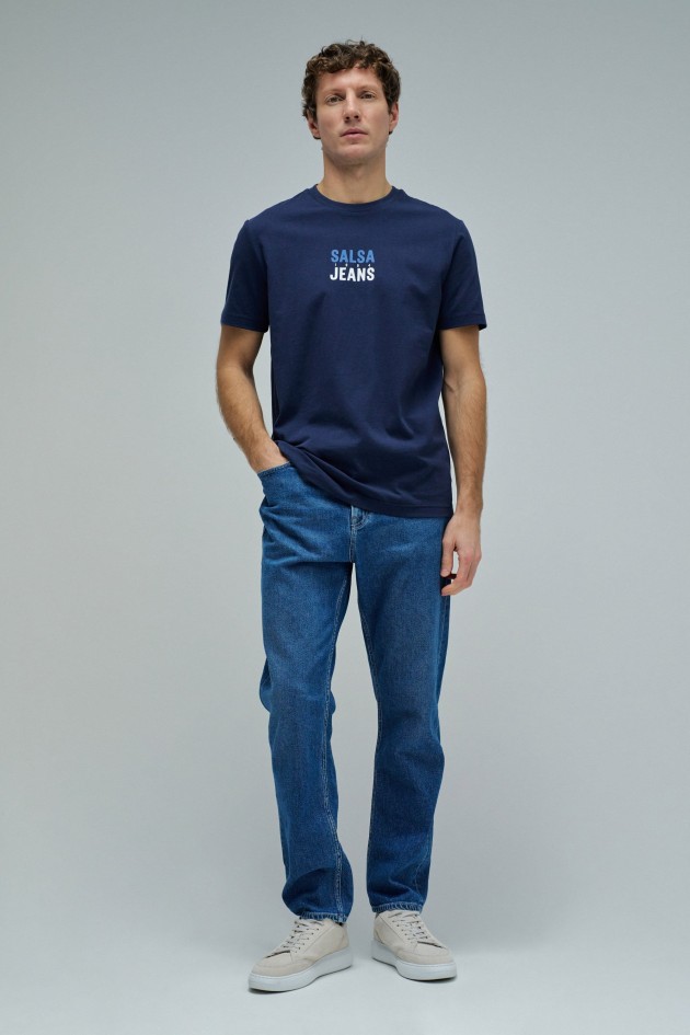 T-SHIRT WITH BRANDING