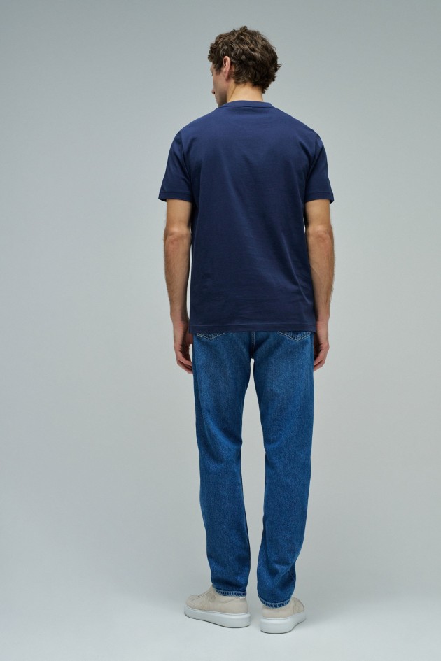 T-SHIRT WITH BRANDING