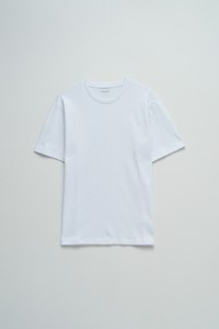 T-SHIRT COM BRANDING