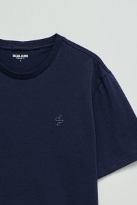 T-SHIRT COM BRANDING