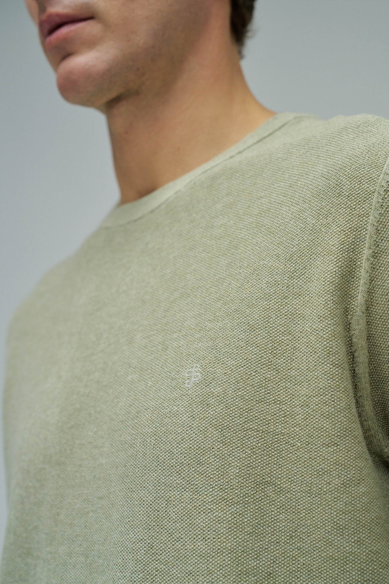 T-SHIRT EN MALLA TRICOTADA