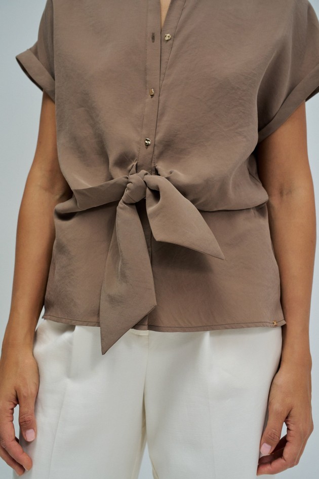 SHIRT WITH BOW