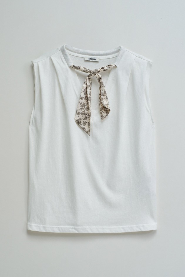 T-SHIRT WITH SCARF