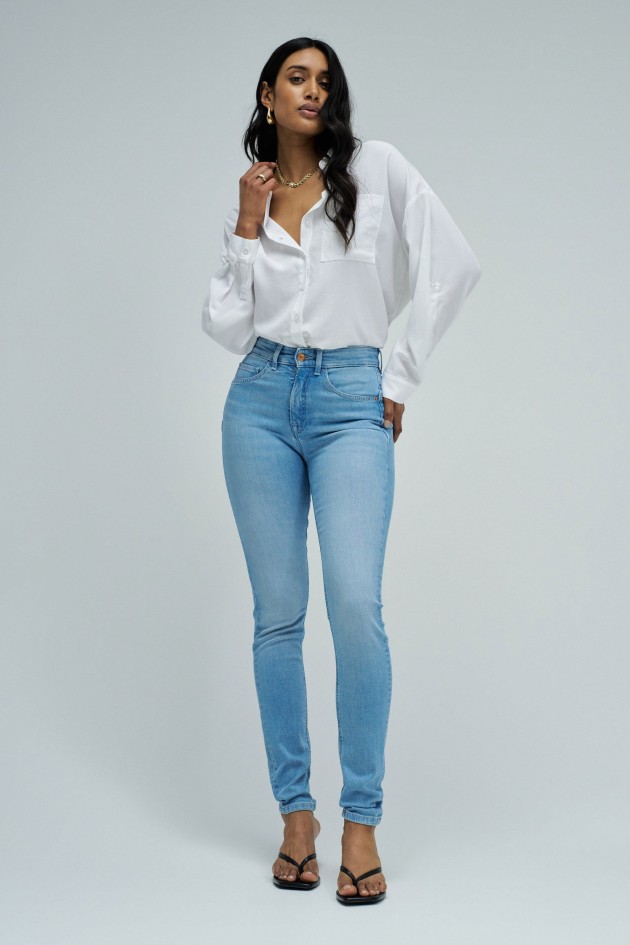 FAITH PUSH IN SKINNY JEANS
