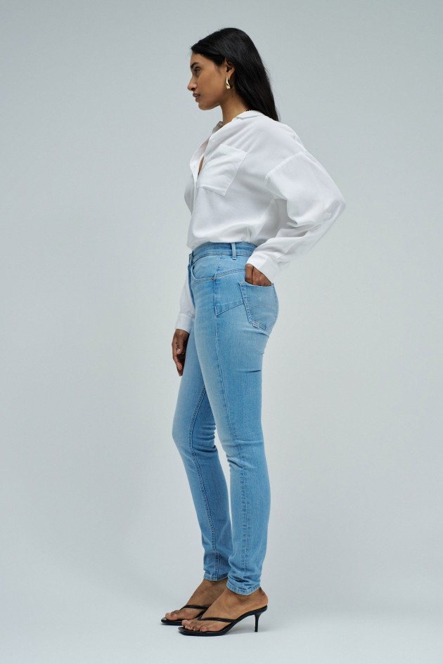 FAITH PUSH IN SKINNY JEANS
