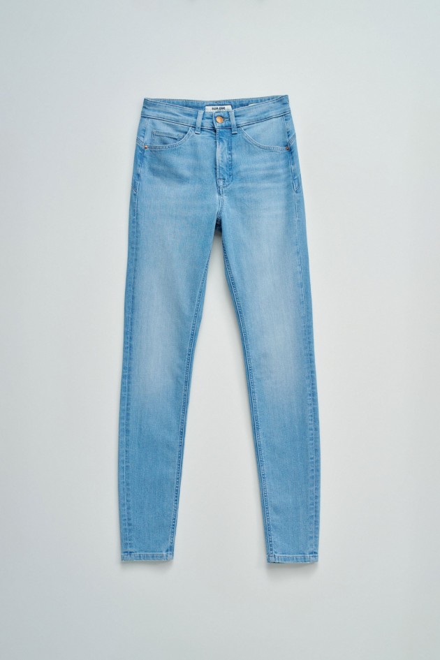 FAITH PUSH IN SKINNY JEANS