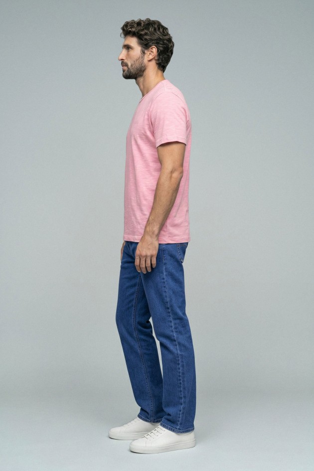 T-SHIRT AVEC TEINTURE ET MARQUAGE