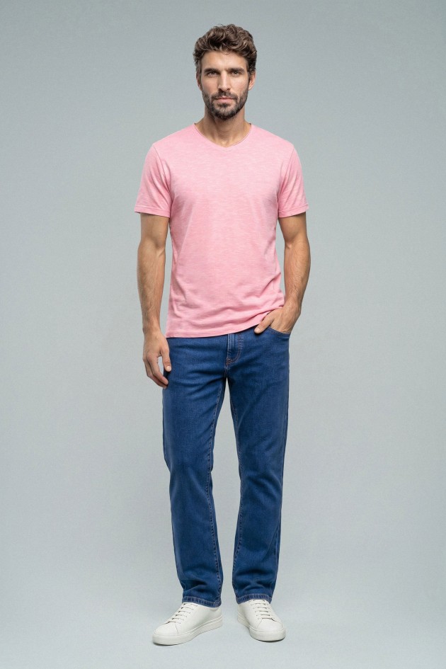 T-SHIRT AVEC TEINTURE ET MARQUAGE