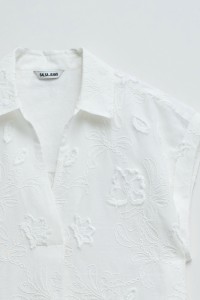 SHIRT WITH EMBROIDERY