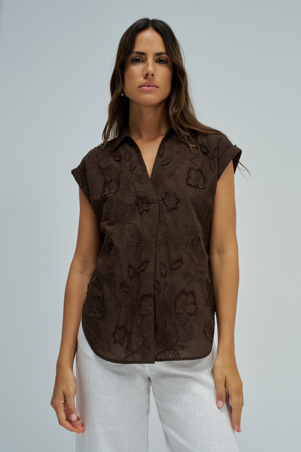 SHIRT WITH EMBROIDERY