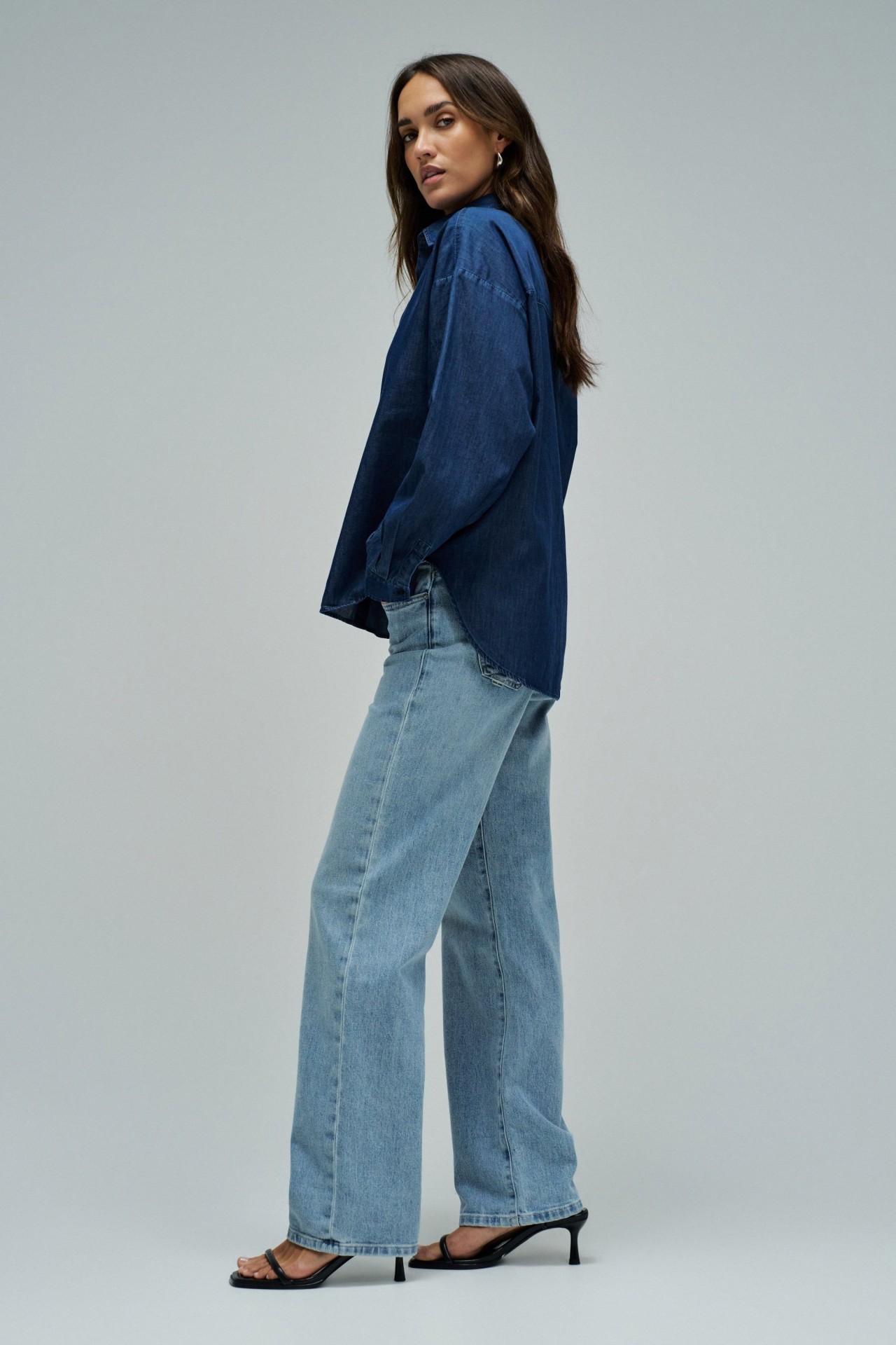 LIGHTDENIM BASIC SHIRT