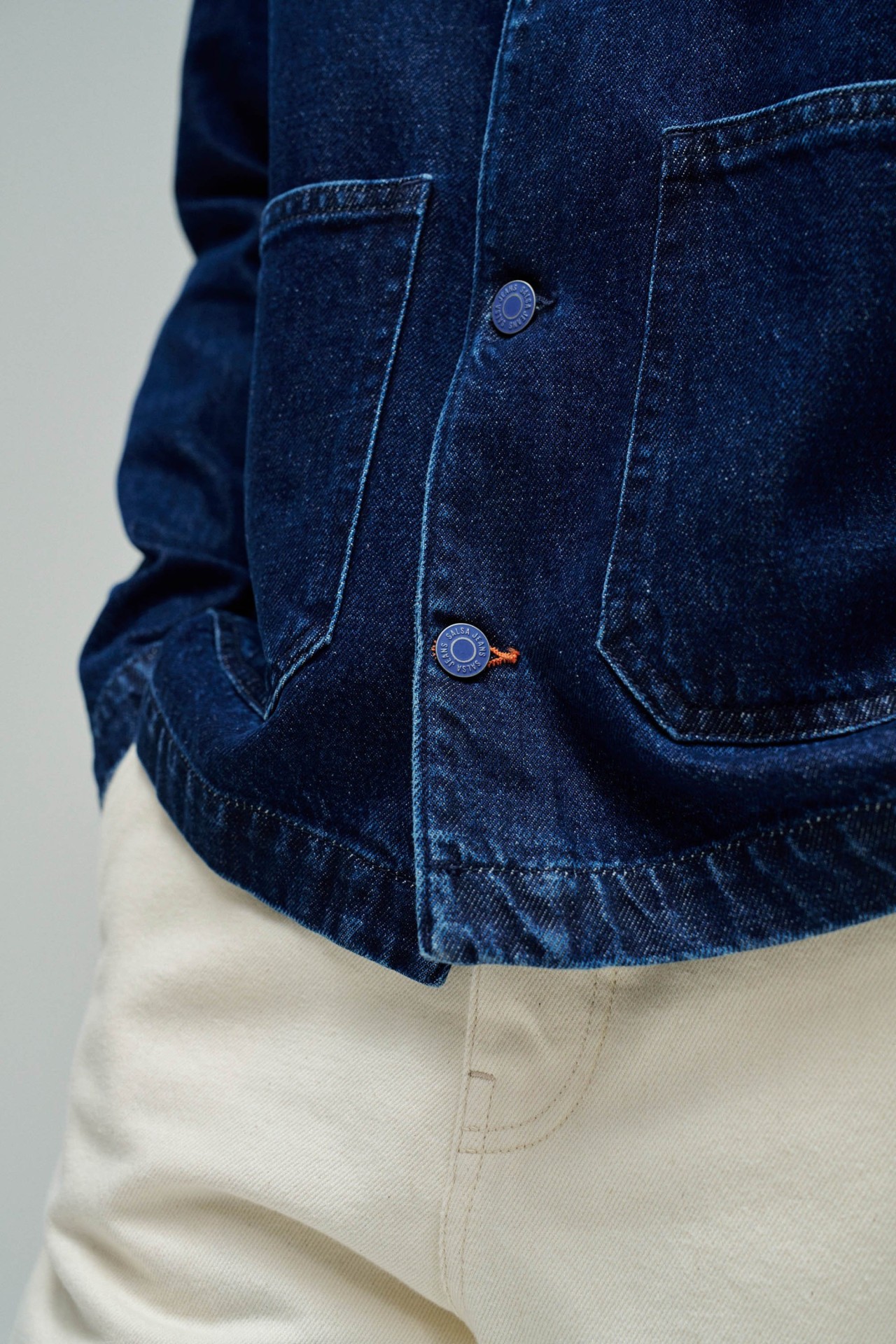 SOBRECAMISA EM DENIM AKA CORLEONE