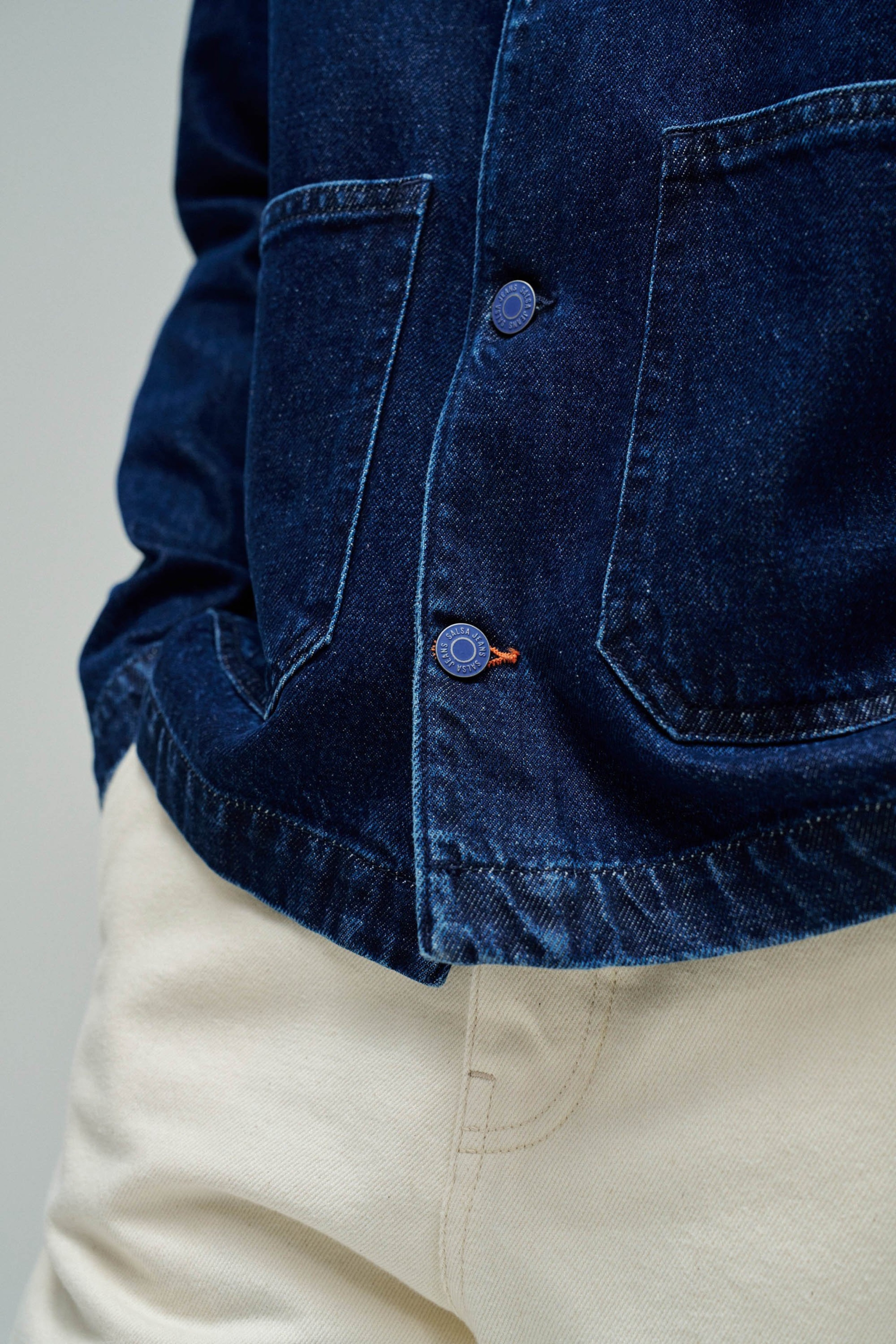 SOBRECAMISA EM DENIM AKA CORLEONE
