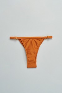 BIKINI BOTTOM