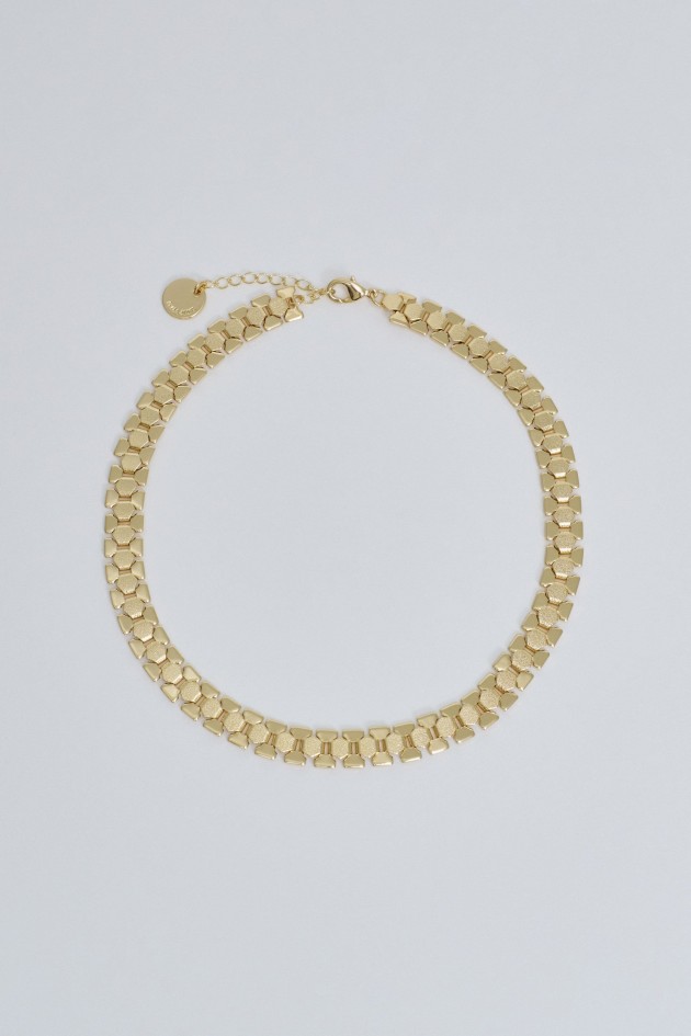 COLLIER COURT EN CHA�NE