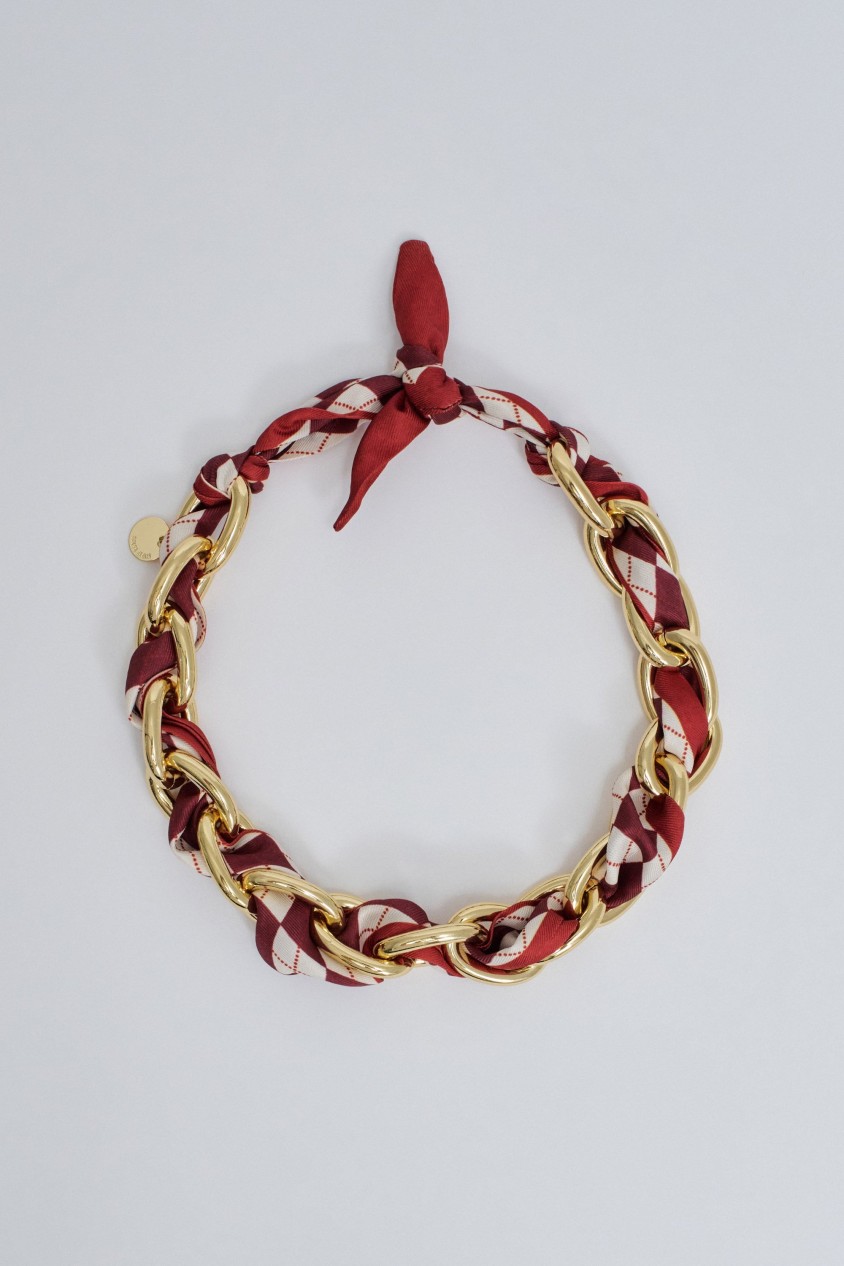 SHORT CHAIN NECKLACE WITH SCARF
