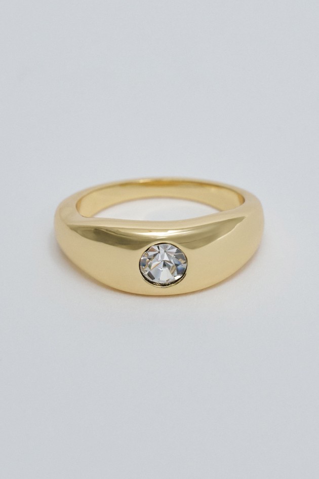 RING MET GLINSTEREN STEEN