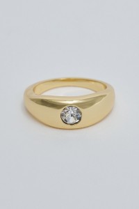 RING MET GLINSTEREN STEEN