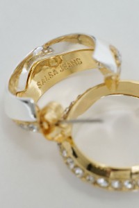 HOOP EARRINGS WITH SHINY STONES
