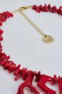 KORTE KETTING MET STEENEN