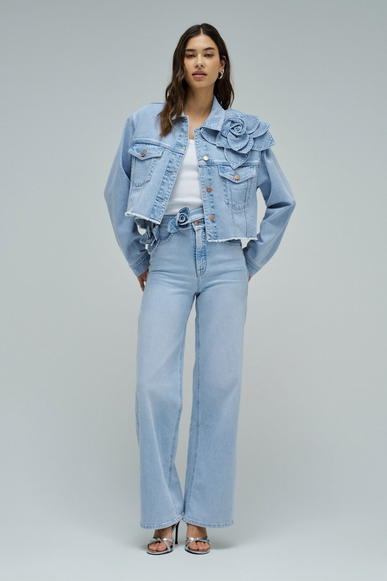 DENIM JACKET WITH FLORAL APPLIQUE