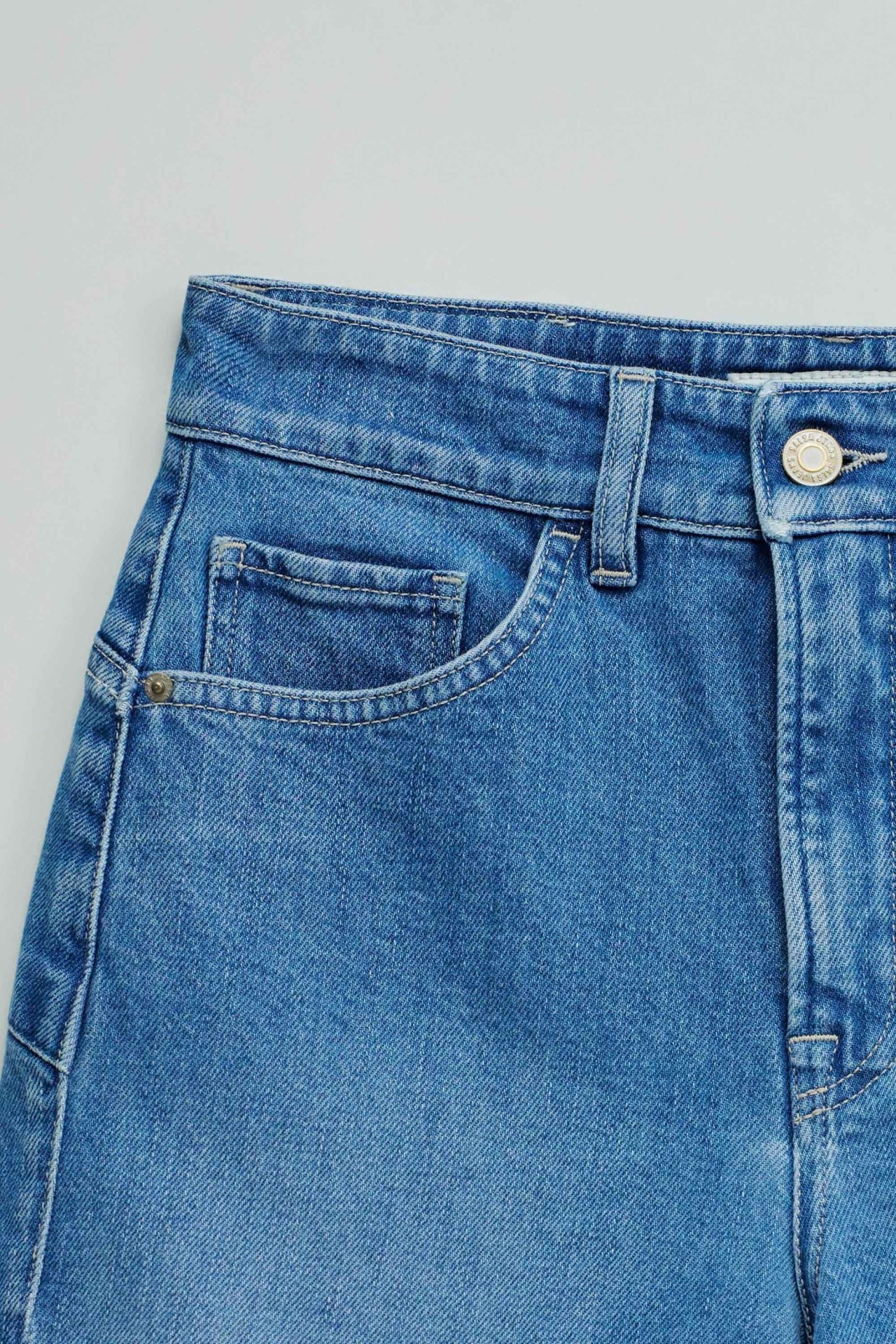 FAITH PUSH IN SHORTS