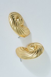 OORBELLEN IN SCHELPVORM