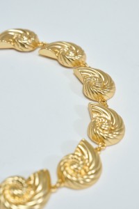 SHELL NECKLACE