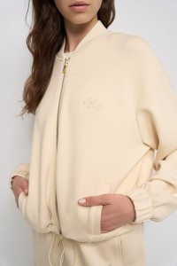 CHAQUETA DE PUNTO CON EFECTO ABULLONADO