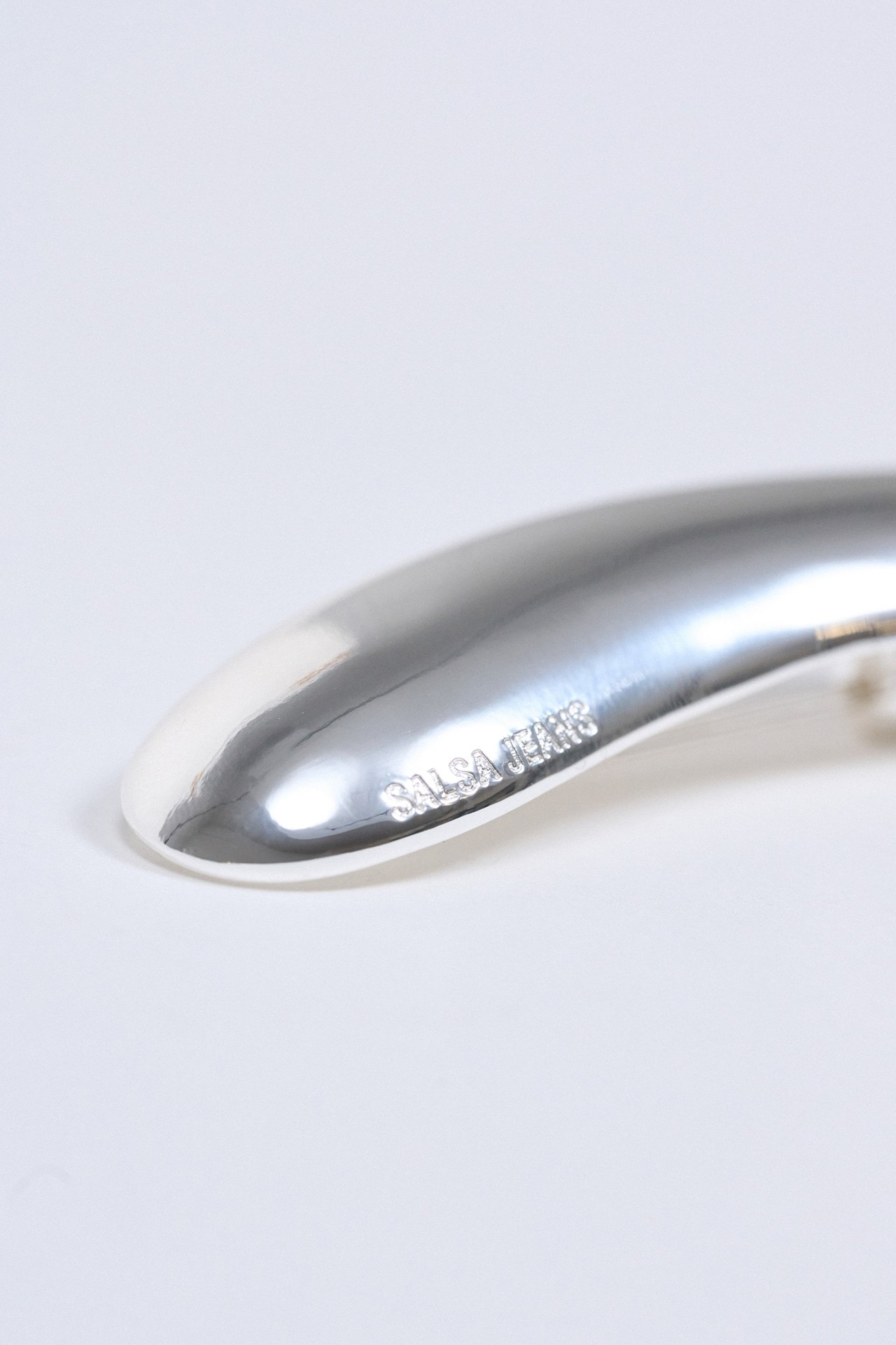 ASYMMETRISCHE BROCHE