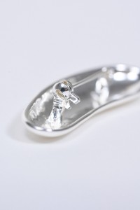 ASYMMETRISCHE BROCHE