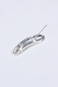 ASYMMETRISCHE BROCHE