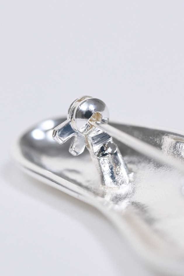 ASYMMETRIC BROOCH