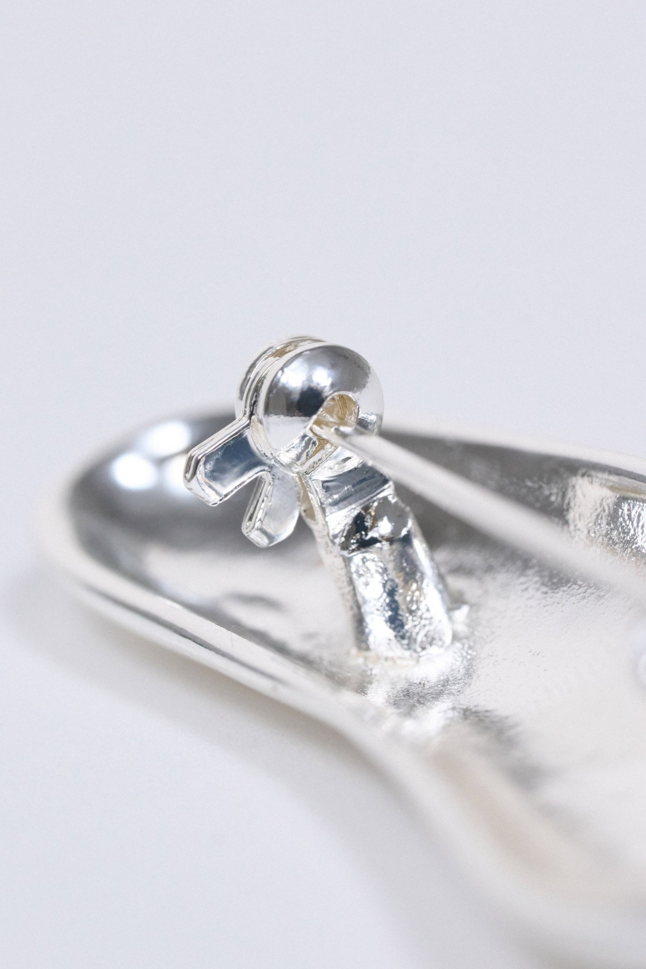 ASYMMETRISCHE BROCHE