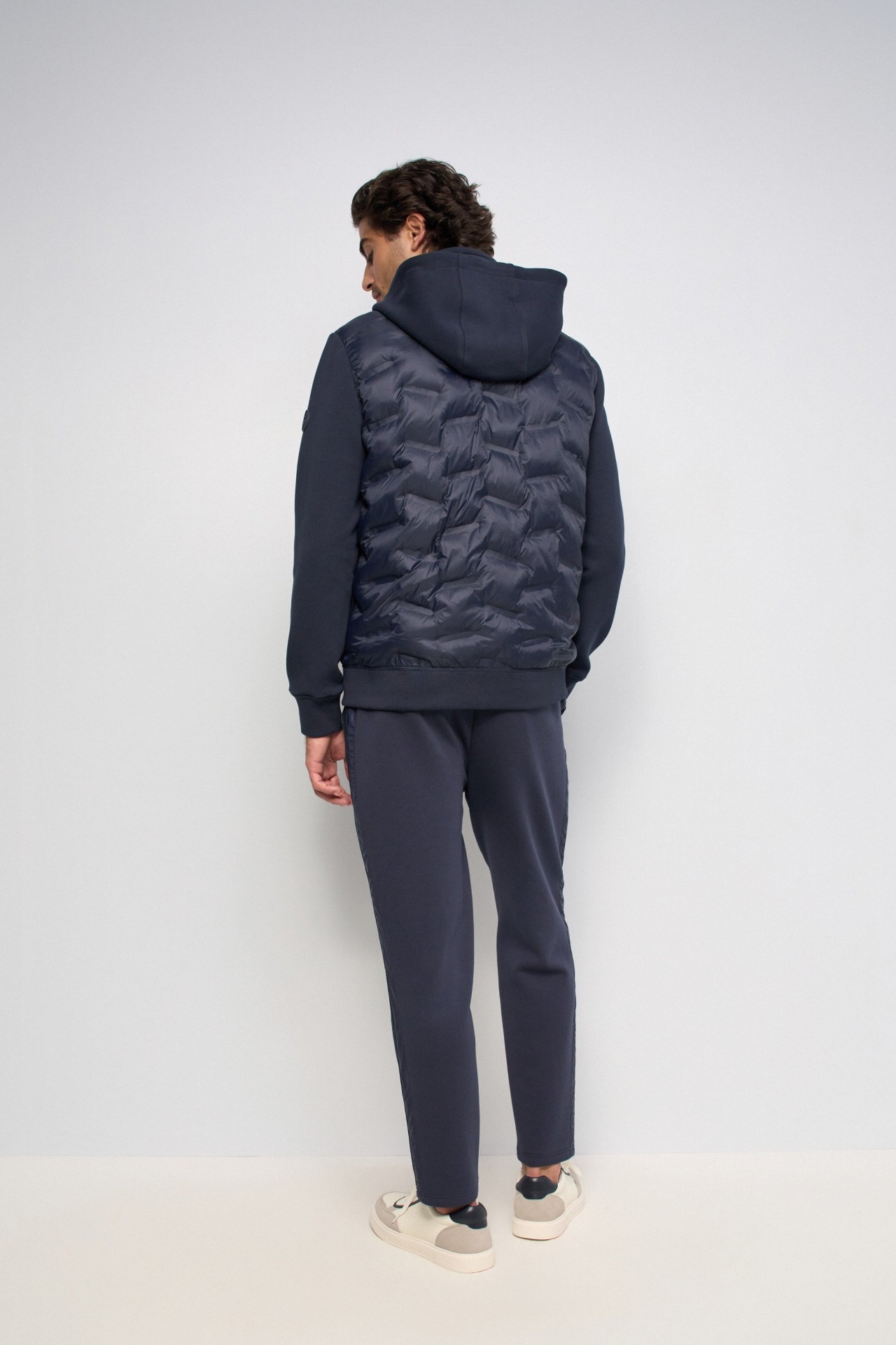 VESTE AVEC M�LANGE DE MATI�RES
