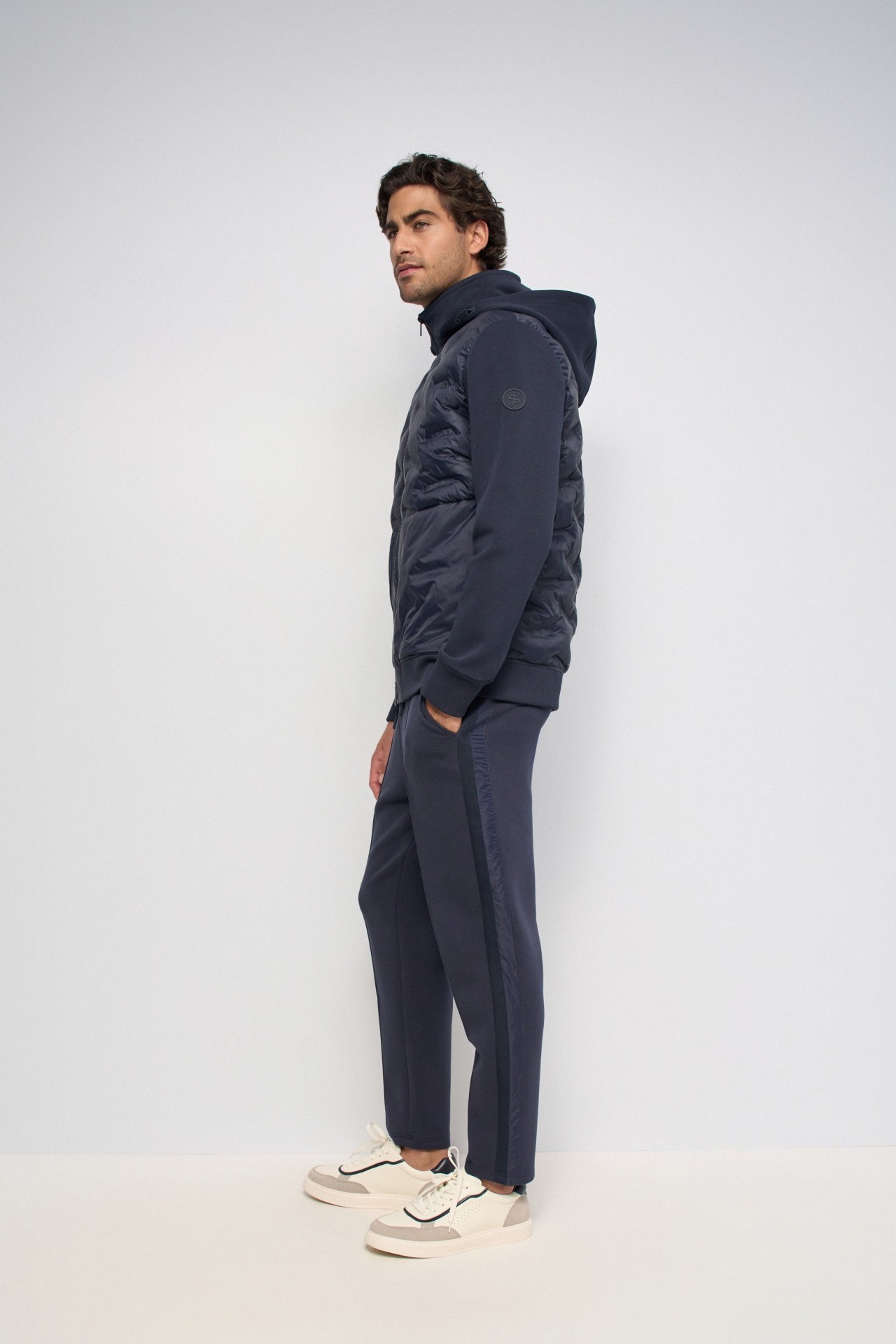 VESTE AVEC M�LANGE DE MATI�RES