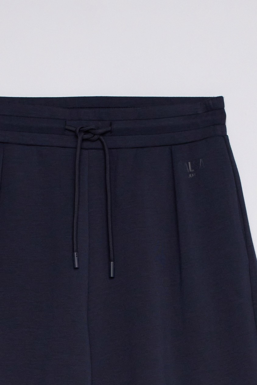 JOGGER MET WIJDE PIJPEN