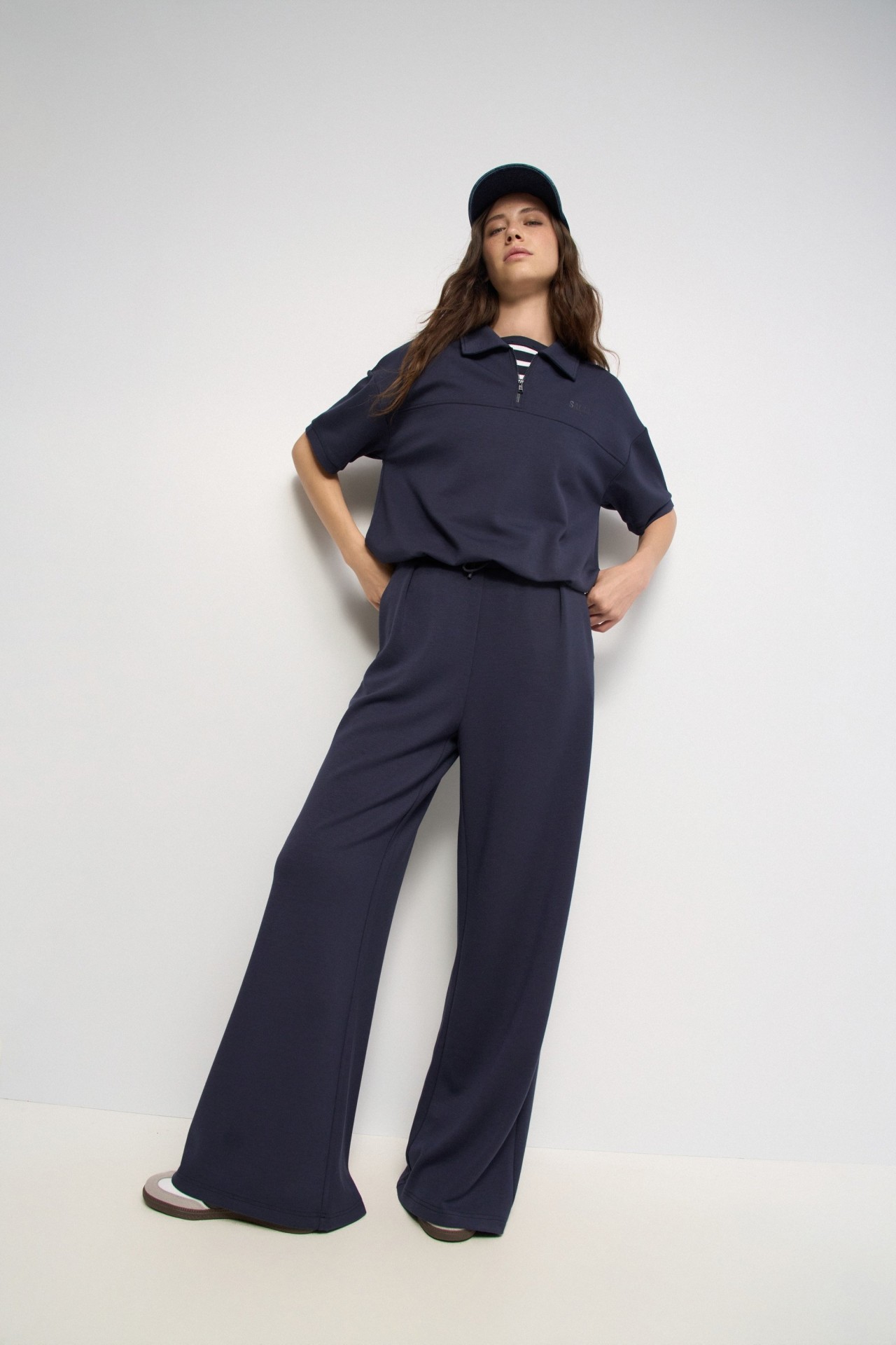 WIDE-LEG JOGGERS