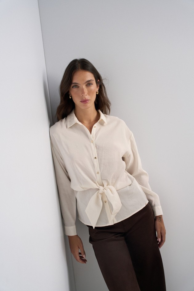 CAMISA COM LA�O