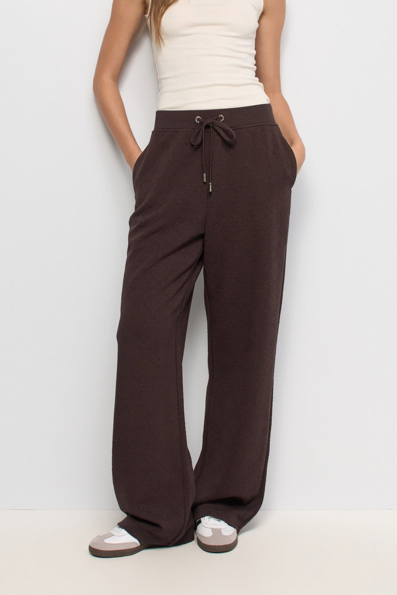 PANTALONES JOGGER CON JACQUARD