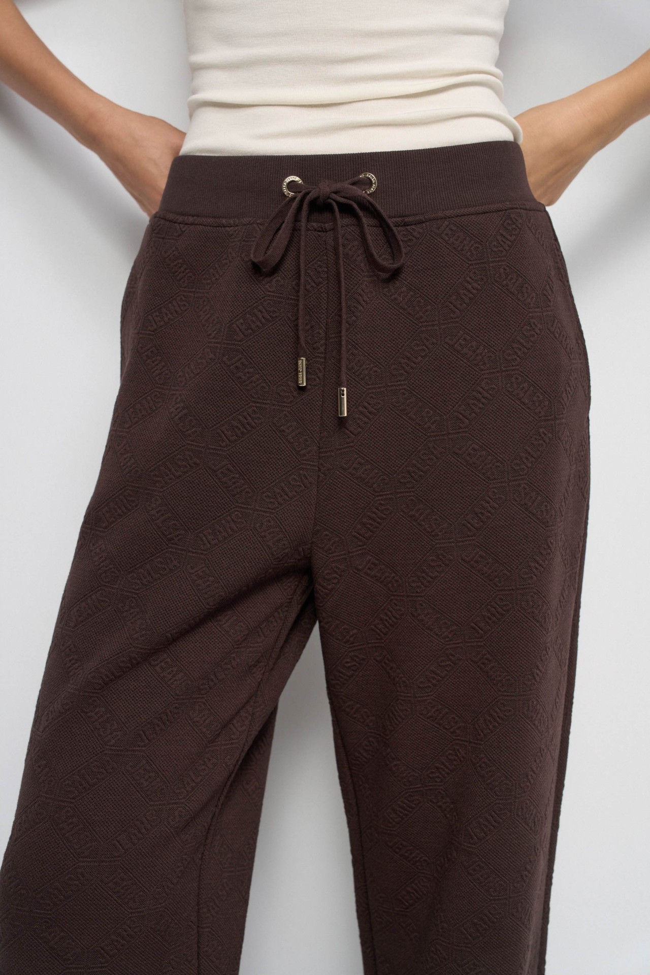 PANTALONES JOGGER CON JACQUARD