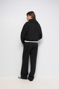 SUDADERA CON JACQUARD Y CREMALLERA