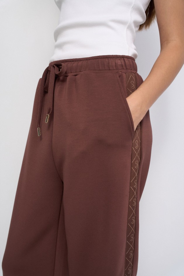 PANTALONES JOGGER DE PUNTO