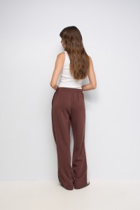 PANTALONES JOGGER DE PUNTO