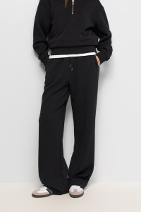 PANTALONES JOGGER DE PUNTO