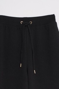 PANTALONES JOGGER DE PUNTO