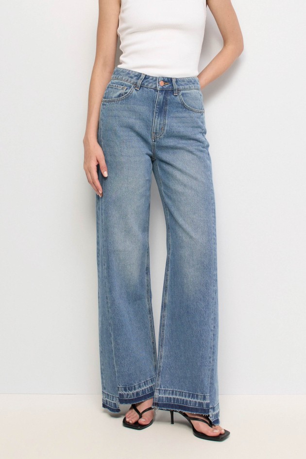 WIDE LEG JEANS