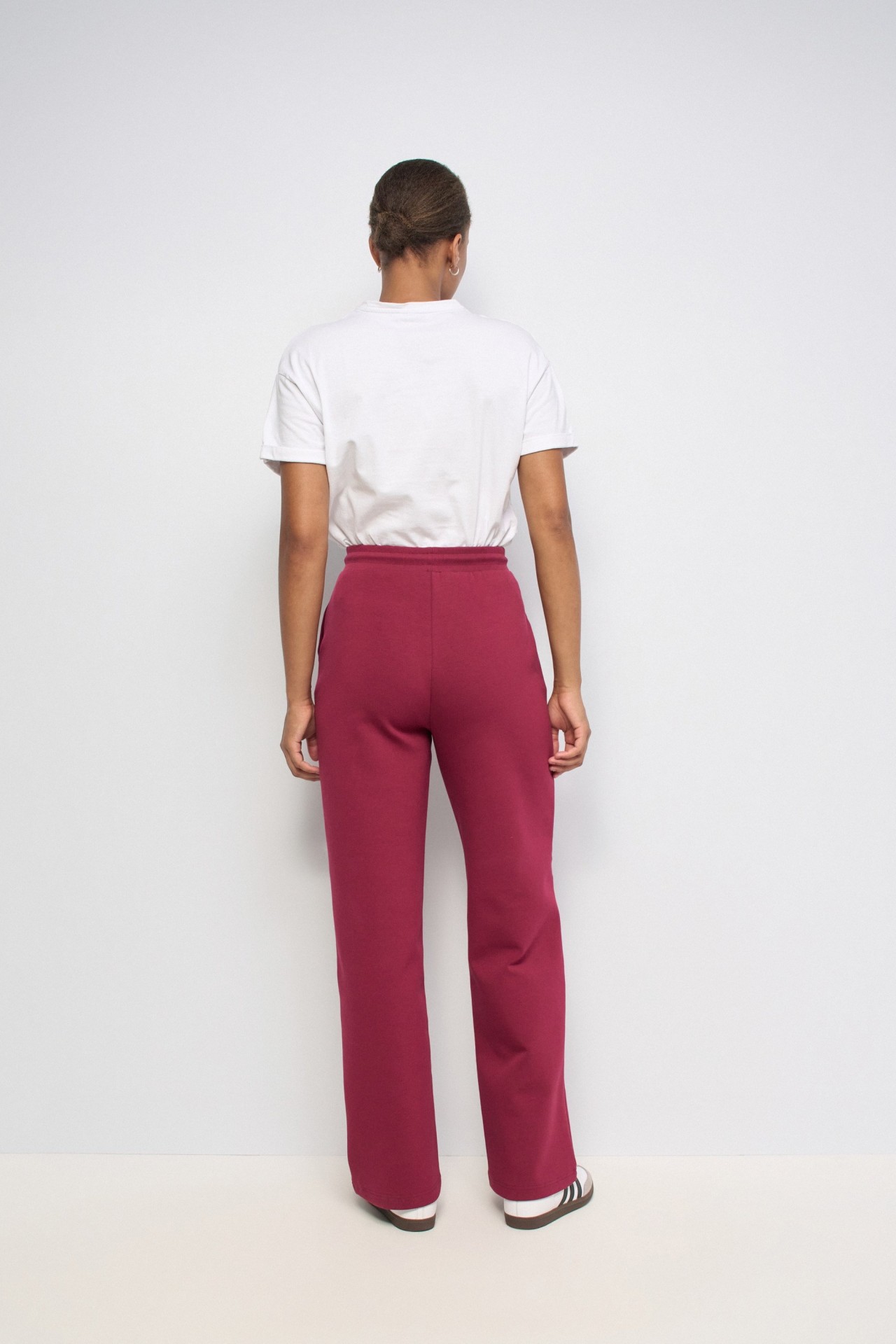 PANTALONES JOGGER DE PUNTO CON PIERNA STRAIGHT